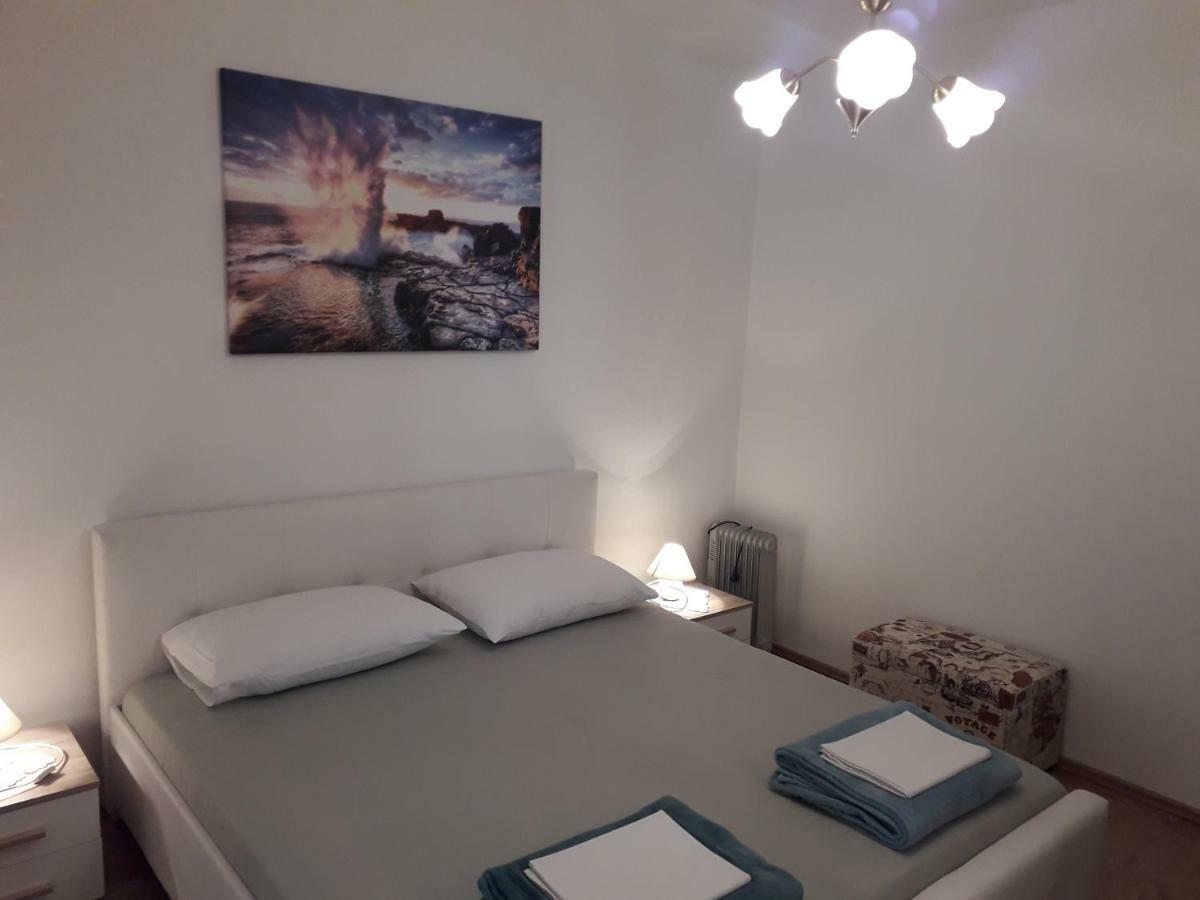 Apartman Helena Senj  Exterior foto
